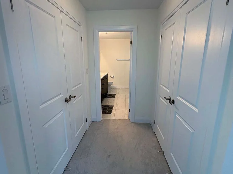 218 Mapleside Dr #UPPER — Photo 16