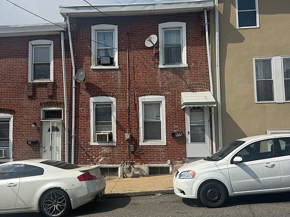 3rd image of 455 E Airy St