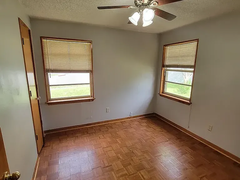 2861 Maple Dr — Photo 14