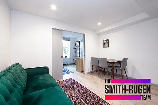 Rented by R New York | media 22