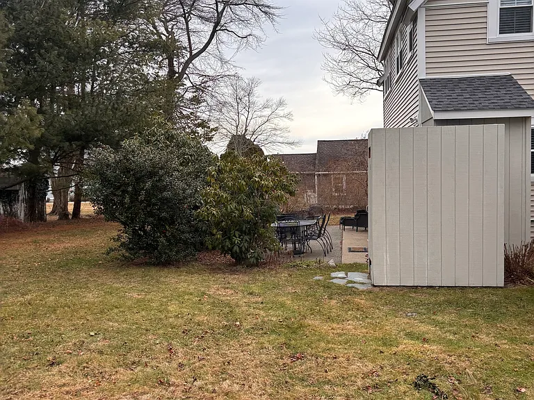 11 Uncas Rd — Photo 5