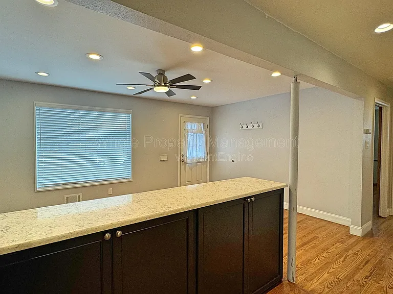 7071 Ruth Way — Photo 9