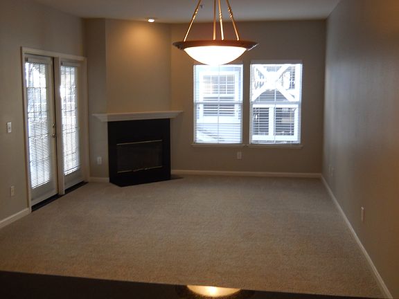 2nd image of 1610 Nantucket Cir APT 118