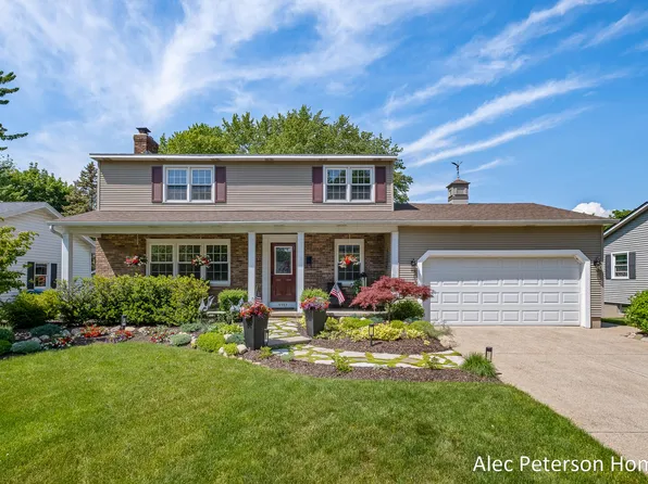 1117 Ottawa Ave, Grand Haven, MI 49417