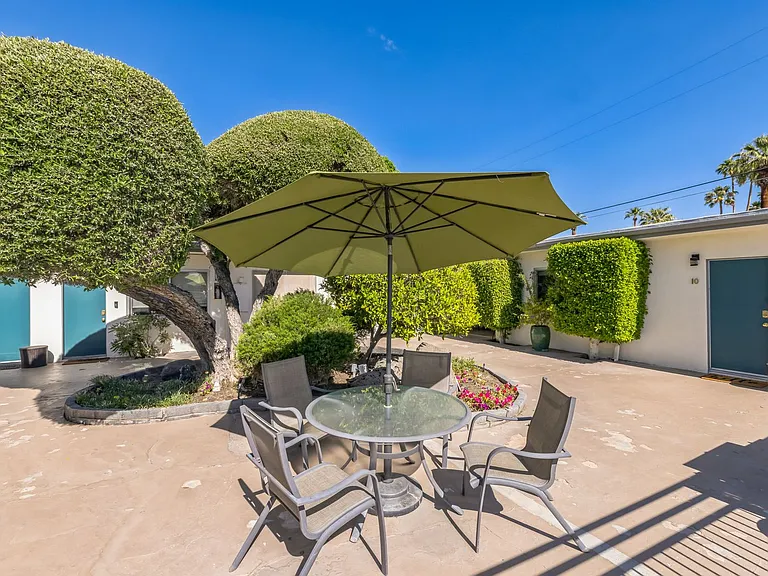 588 E. Mel Avenue - Hermosa Palms — Photo 37