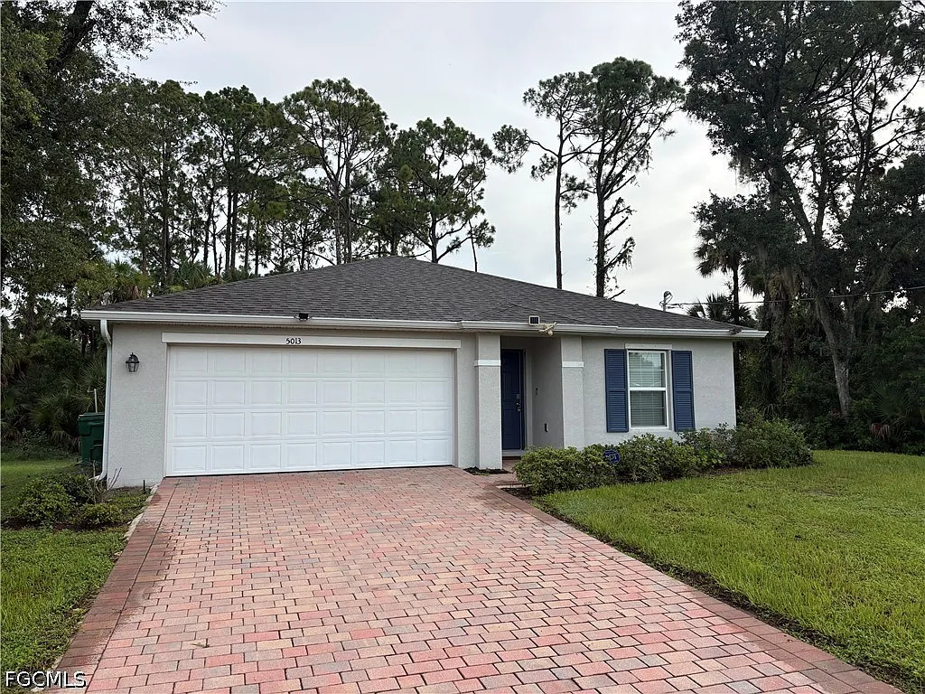 3 bed, 2.0 bath, 1389 sqft, $2,000 — Photo 2