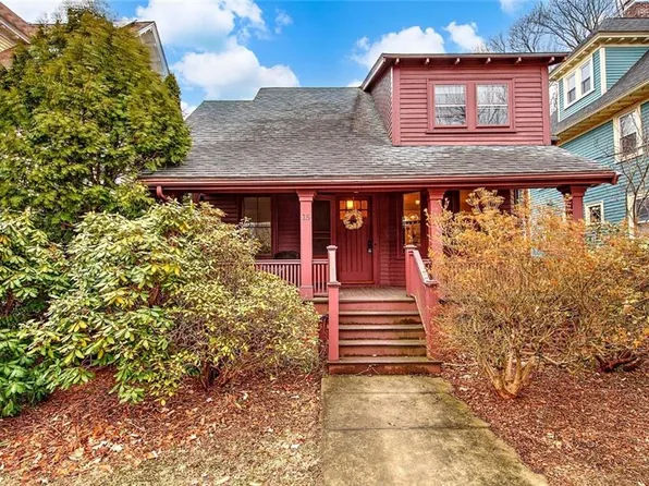 15 Firglade Ave, Providence, RI 02906