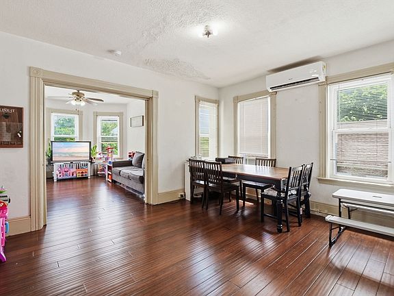 4th image of 89 Gage St