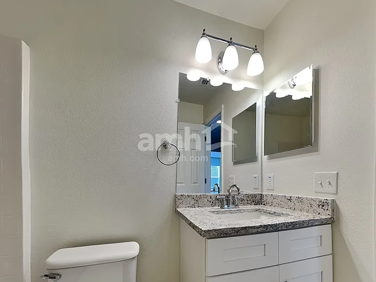 1019 Brenton Leaf Dr — Photo 16