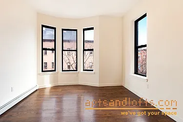 Rented by aptsandlofts.com