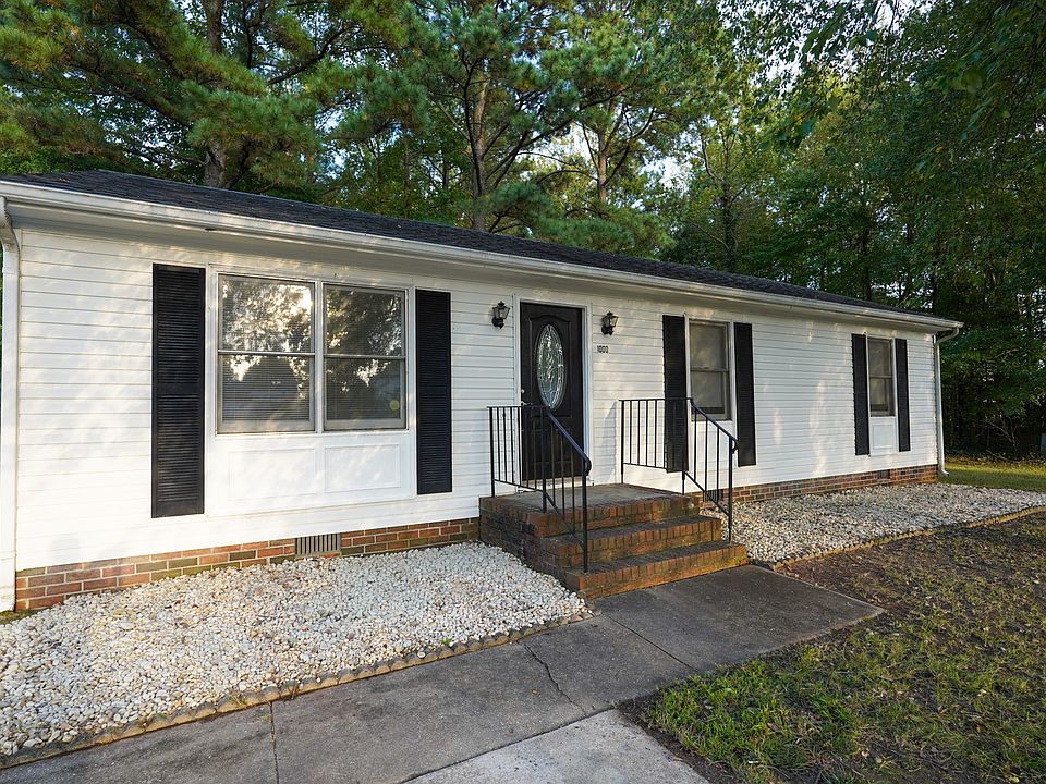 1st image of 1000 Pleasant St