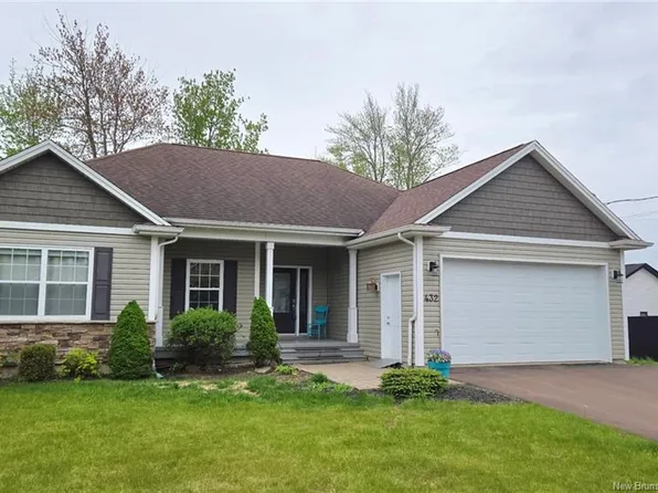 432 Belliveau St, Dieppe, NB E1A 6W6