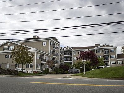 989 East St APT 208, Dedham, MA, 02026