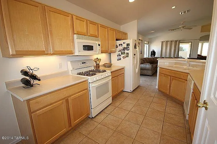 8851 N Palo Verde Bluffs Pl — Photo 2