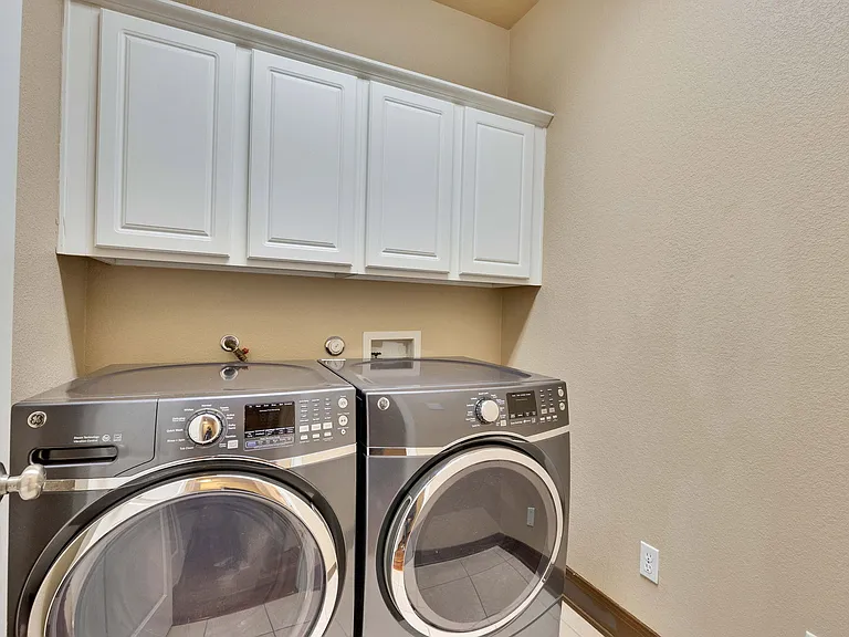 109 Aria Rdg #905 — Photo 32