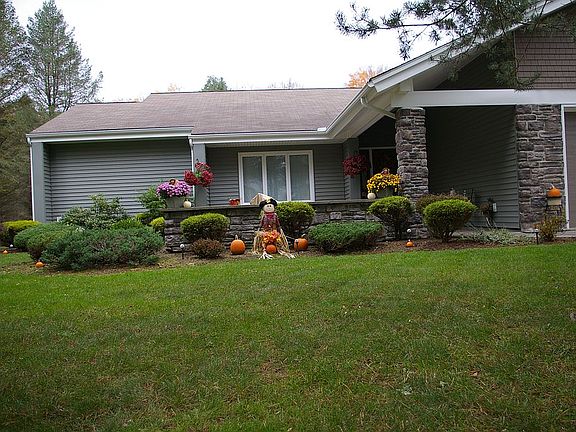 2nd image of 103 Taylor Hts