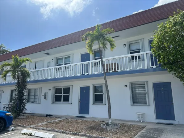 609 NE 6th Ct APT D, Boynton Beach, FL 33435