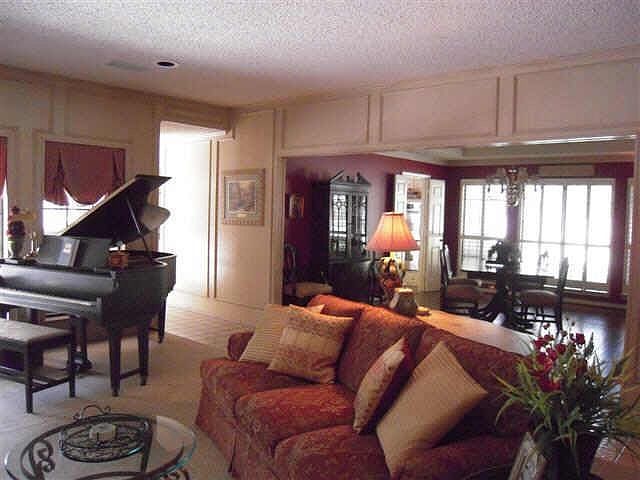 1st image of 9101 Arbor Trail Dr