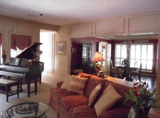 9101 Arbor Trail Dr, Dallas, TX 75243