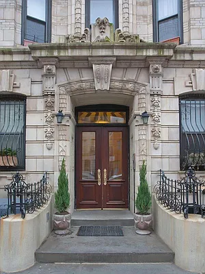 Sold by Corcoran | media 21