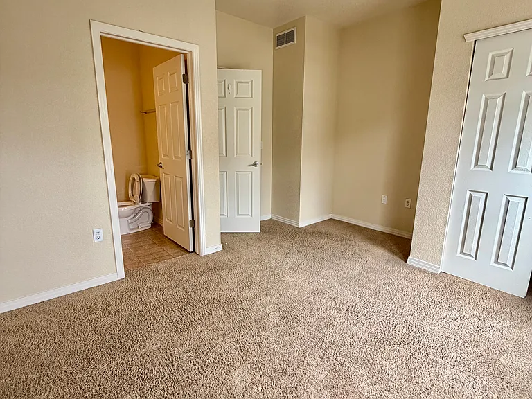 9404 Ashbury Cir #103 — Photo 13