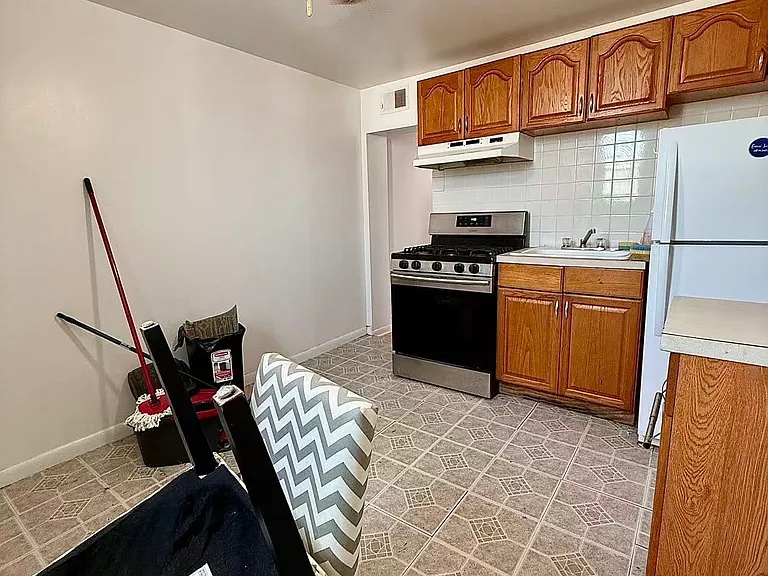 2122 S 10th St #2 — Photo 5