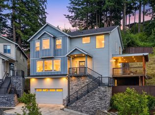 1916 NW 42nd Ave, Camas, WA 98607