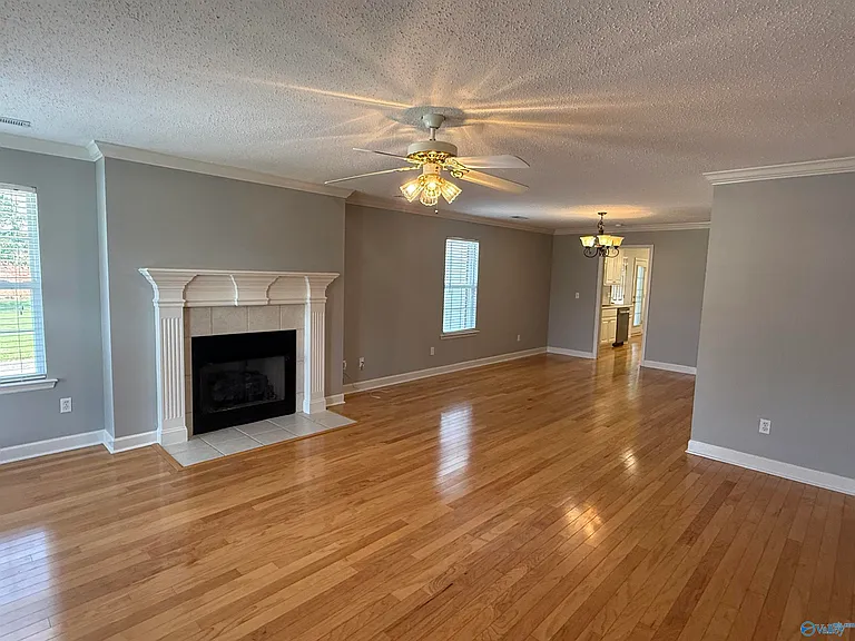5308 Frankford Dr SE — Photo 3