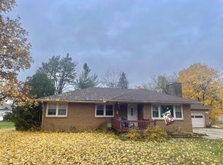 227 E Petoskey St, Gaylord, MI 49735