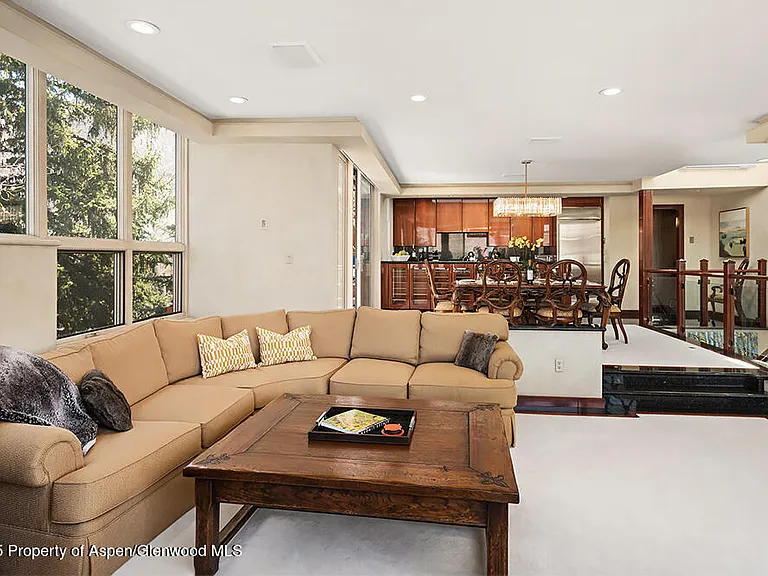 208 S Spring St #1 — Photo 7