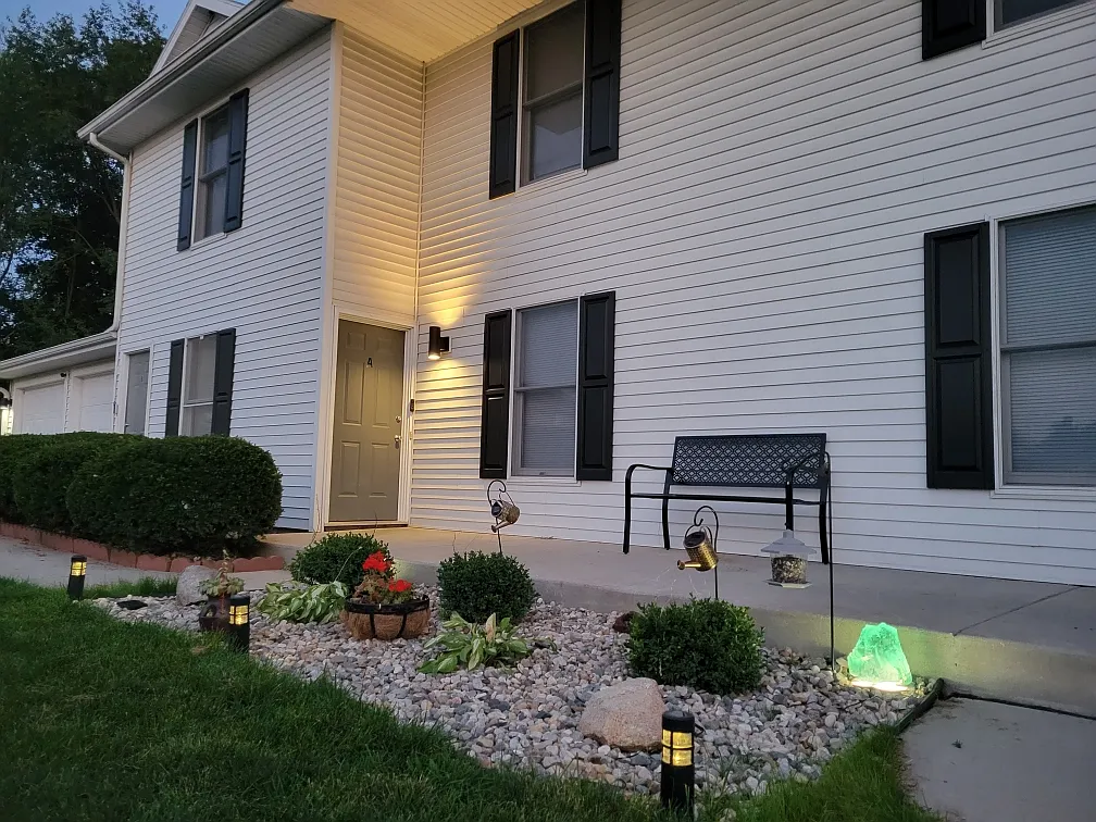 Building Photo - 119 Bambi Ct