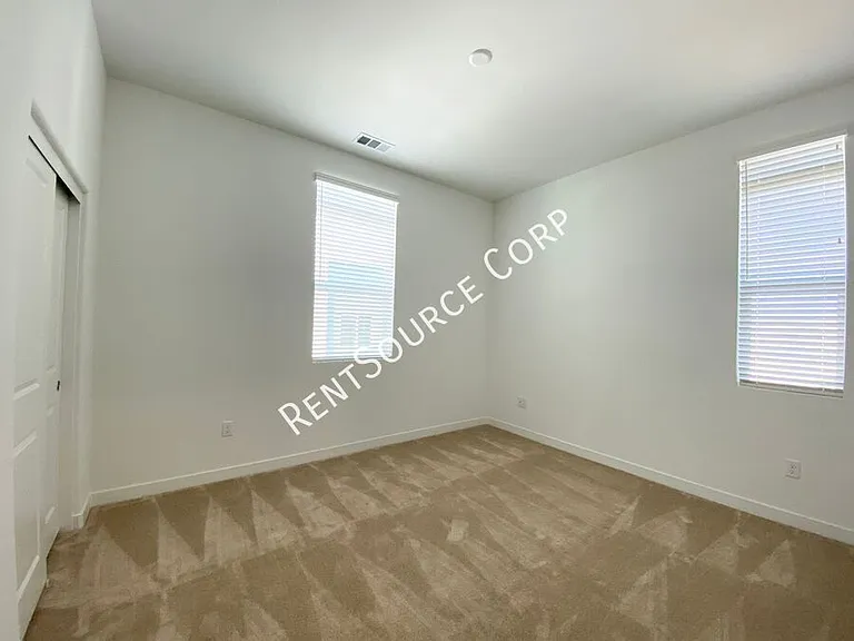 26955 W Prospector Rd #305 — Photo 12