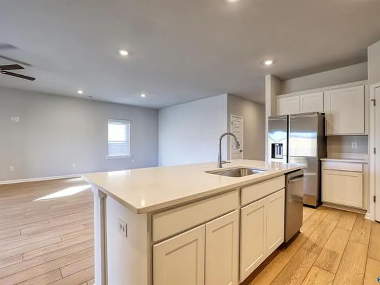 115 Rose Ln — Photo 12