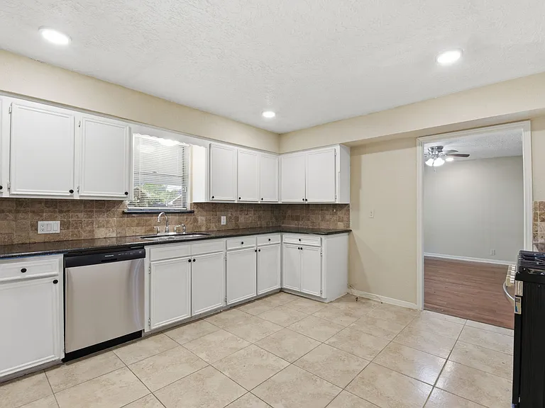 9052 Zapata Way — Photo 21