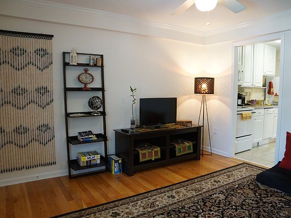 5th image of 314 14th St NW #1B1B