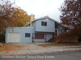 596 E Quail St, Sparks, NV 89431