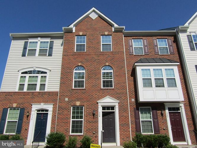 1st image of 324 Rolling Valley Dr