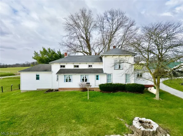 17742 Tavern Rd, Middlefield, OH 44062