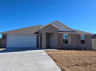 304 Ratliff Ave, Pea Ridge, AR 72751