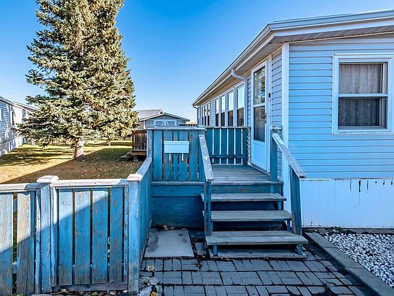 3rd image of 422 Homestead Trl SE