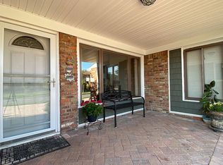 29 Hurtin St, Port Jefferson Station, NY 11776