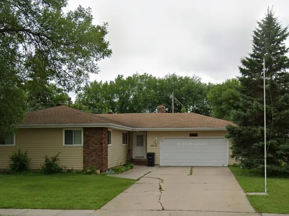 3014 Broadway N, Fargo, ND 58102