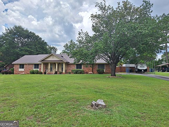 2nd image of 304 Saint Francis Pl
