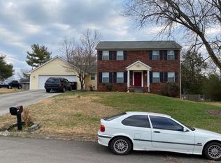 1832 Dunraven Dr, Knoxville, TN 37922