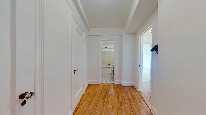 Rented by Bond New York | media 24