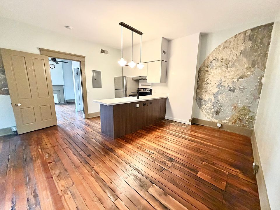 1st image of 512 E 12th St #302