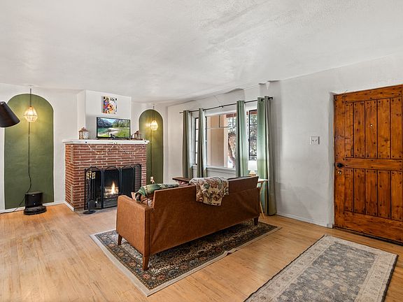 4th image of 1405 Santa Clara Dr