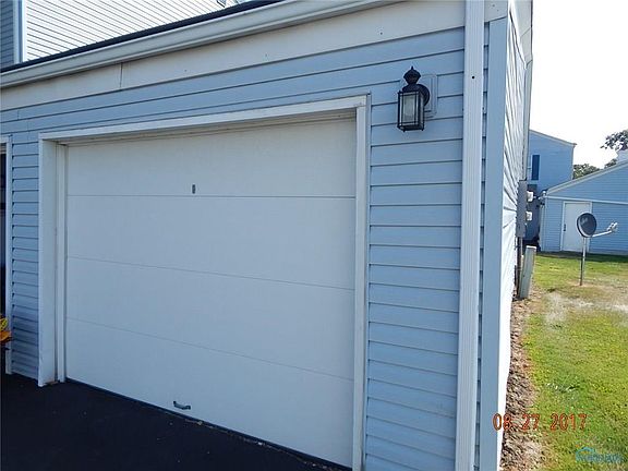5th image of 3712 Lakepointe Dr