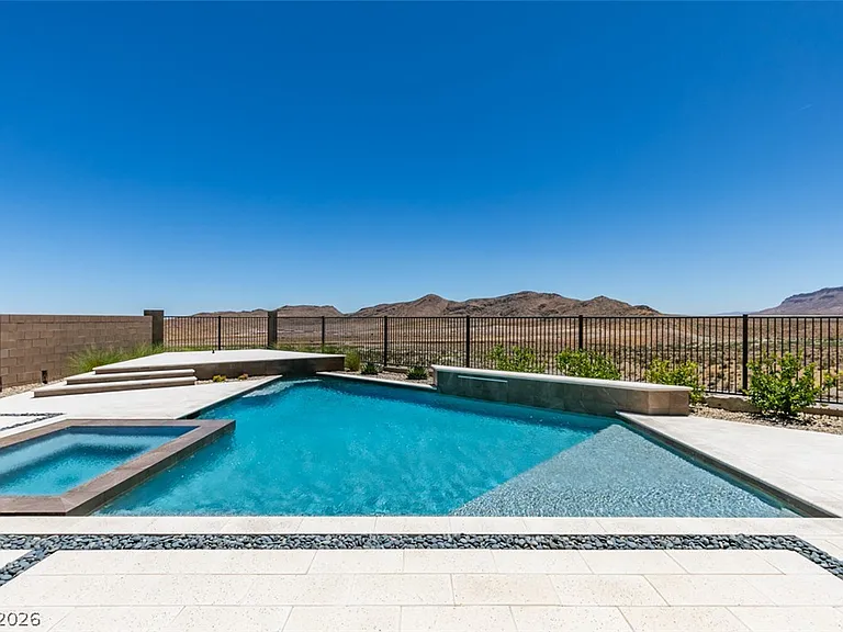 988 Edinburgh Fields Ct — Photo 43