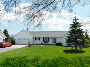 507 Northbrook Rd, Luxemburg, WI 54217